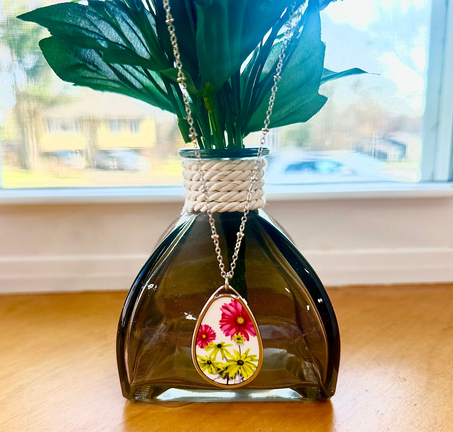 Flower Series Oval Necklace